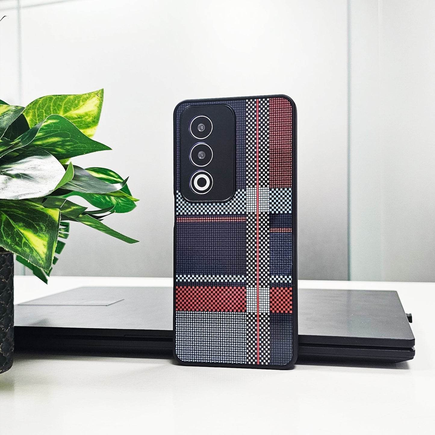 Oppo A3 Pro 5G Luxury Grid Pattern Glass Back Shockproof Case